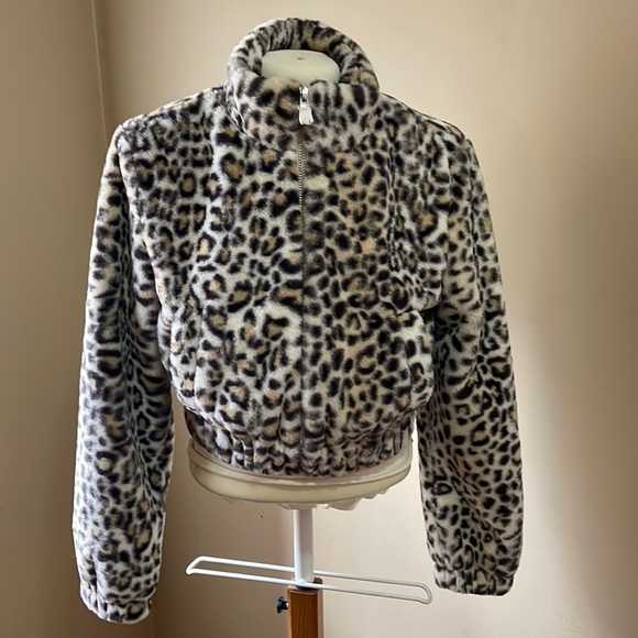 NWOT animal print plush jacket